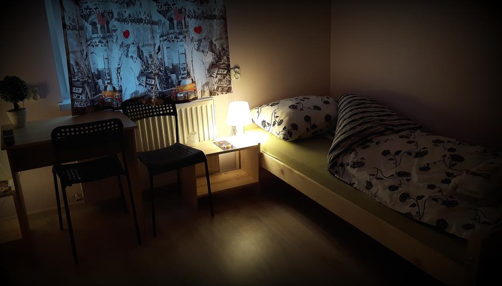 Hostel Puzzle - Jezyce ポズナン エクステリア 写真