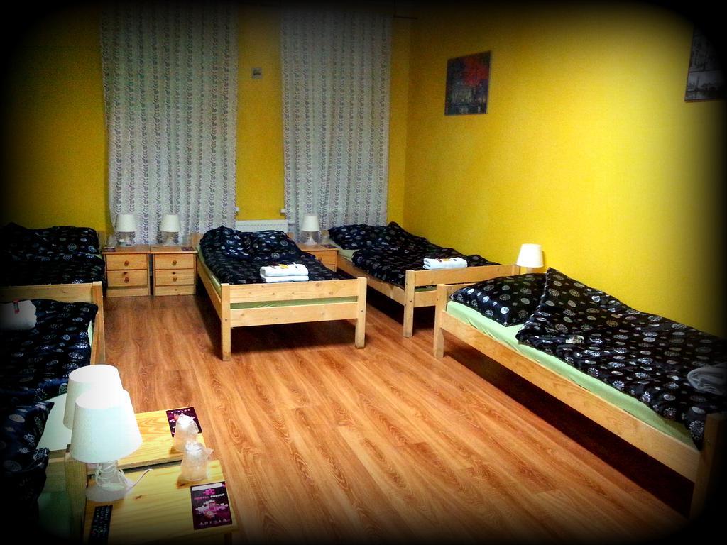 Hostel Puzzle - Jezyce ポズナン エクステリア 写真